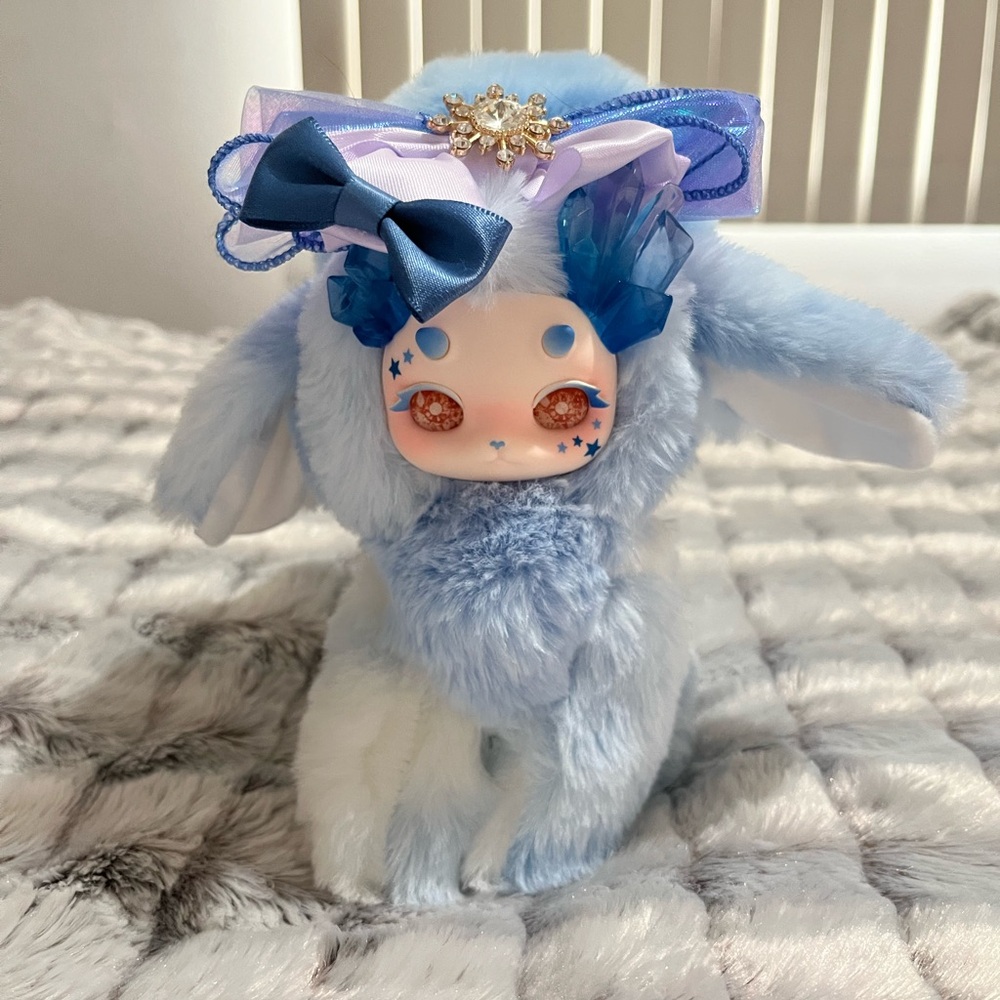 Calembou Tutulong Charming Blue and White Stuffed Animal w/ Bows Crystal series